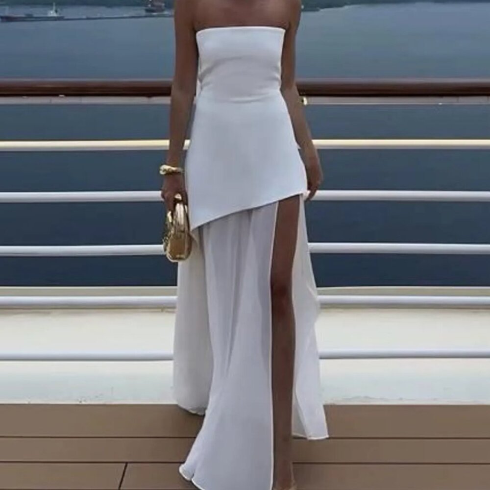 Elegant Strapless Chiffon Maxi Dress – High Slit, Flowing Scarf Detail,